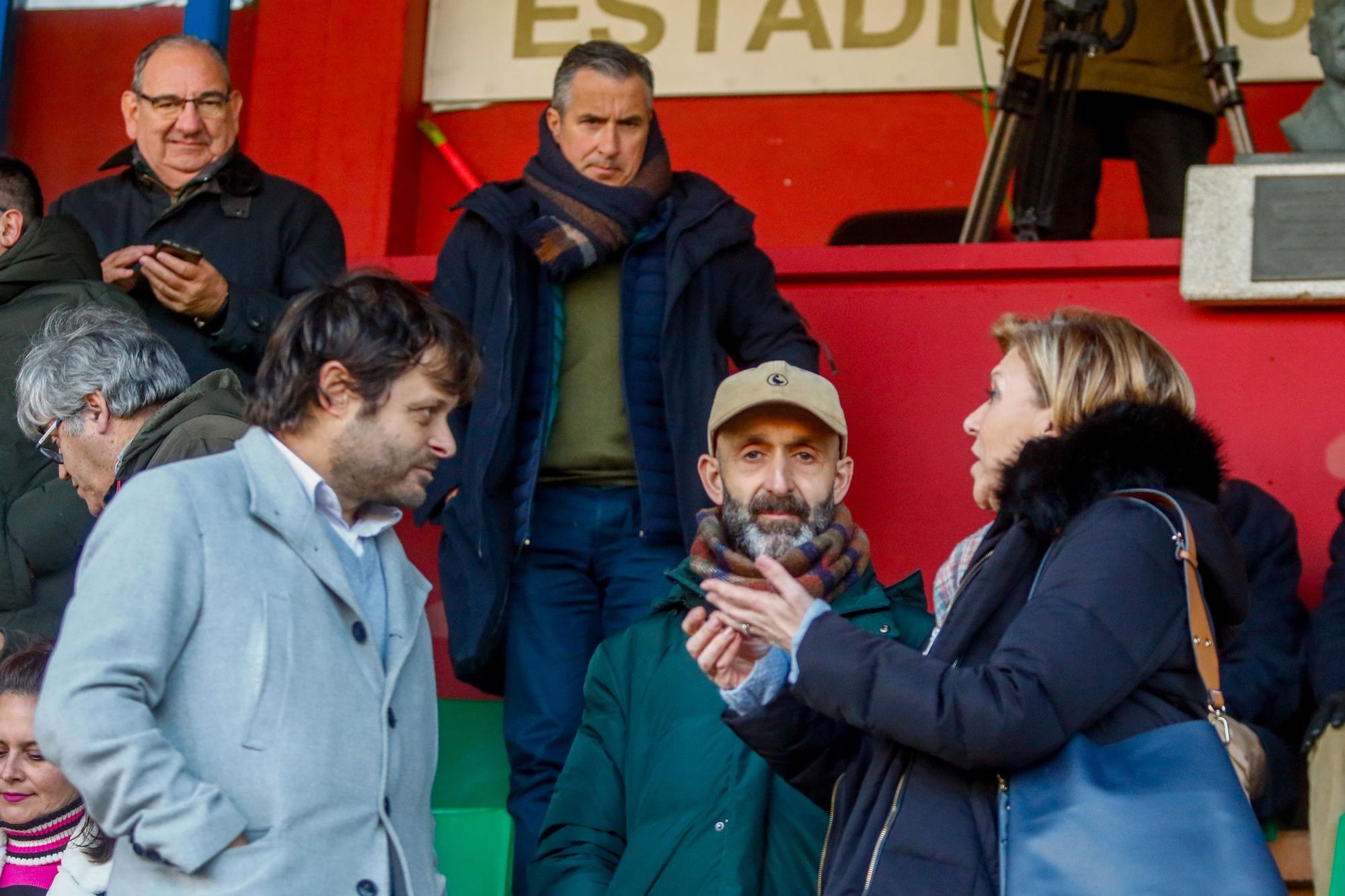 Las mejores imágenes del Arosa-Fabril con las gradas de A Lomba a rebosar