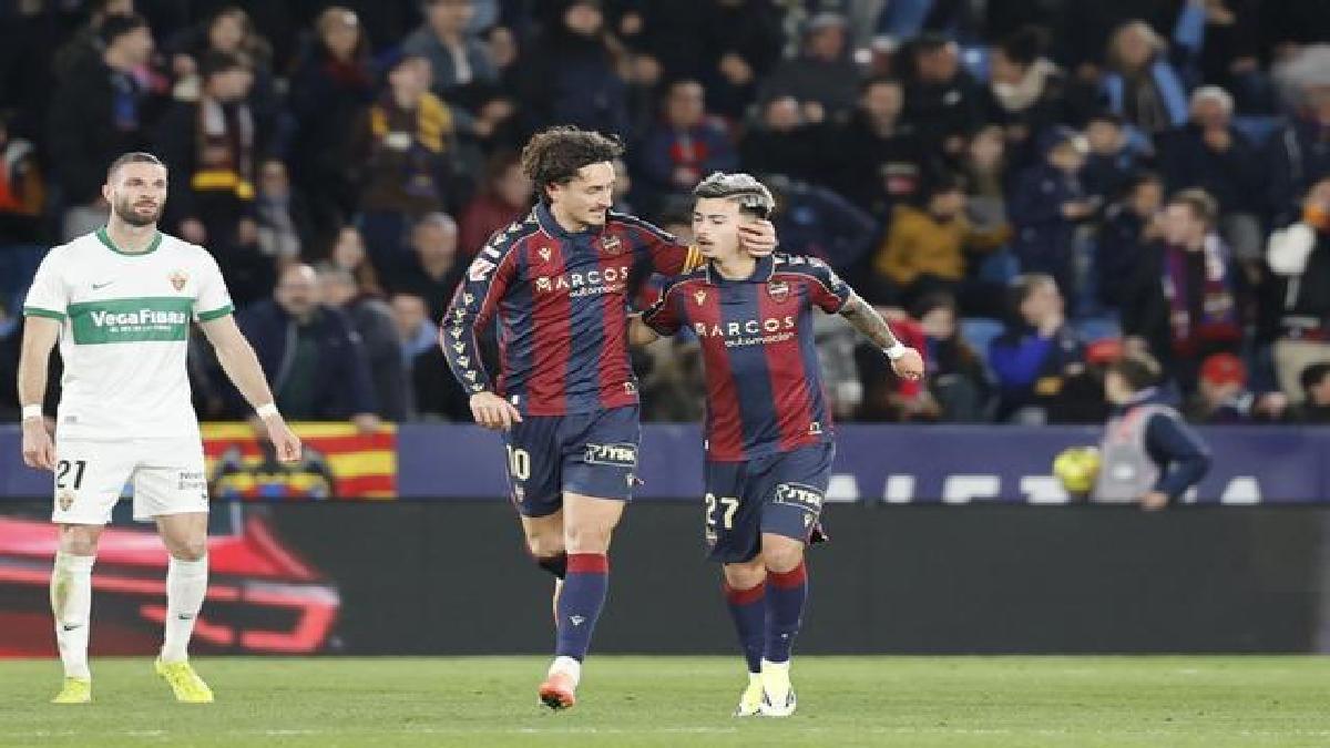 El Levante ha sumado dos victorias en sus últimos cuatro partidos, pero aún sigue en el descenso