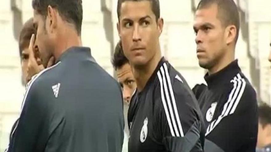 Cristiano Ronaldo da el susto en el entrenamiento