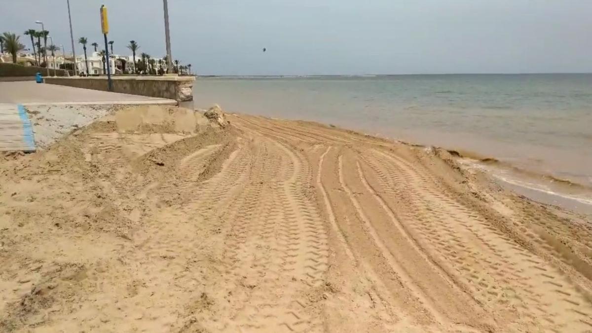 Frenan la reposición de arena en La Manga por un problema con San Javier | SOS MAR MENOR