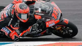 Manuel González sentencia su segunda 'pole' con récord en Argetina en Moto2