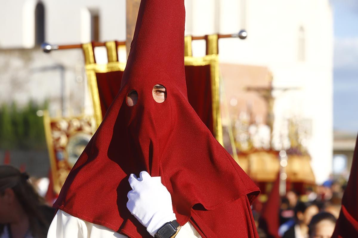 La procesión del Cristo de la Sangre del Higuerón, en imágenes