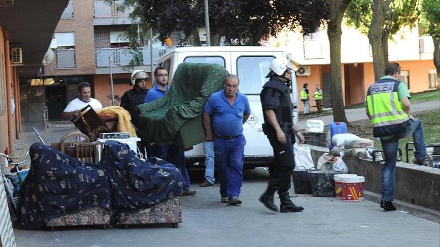 Una plantación de marihuana, en una vivienda social vacía de Plasencia