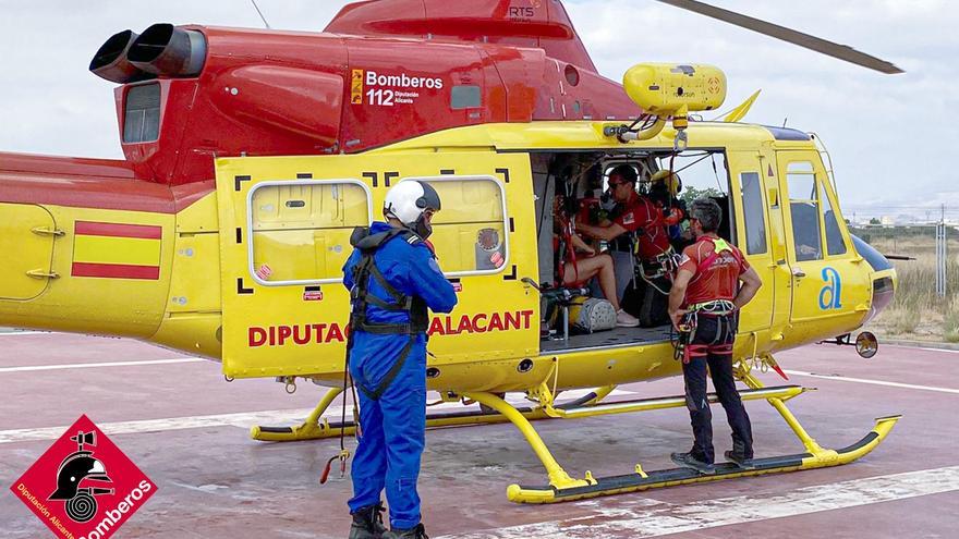 Buscan desde el aire a tres personas que realizaban la ruta de la Cresta dels Castellets en Sella