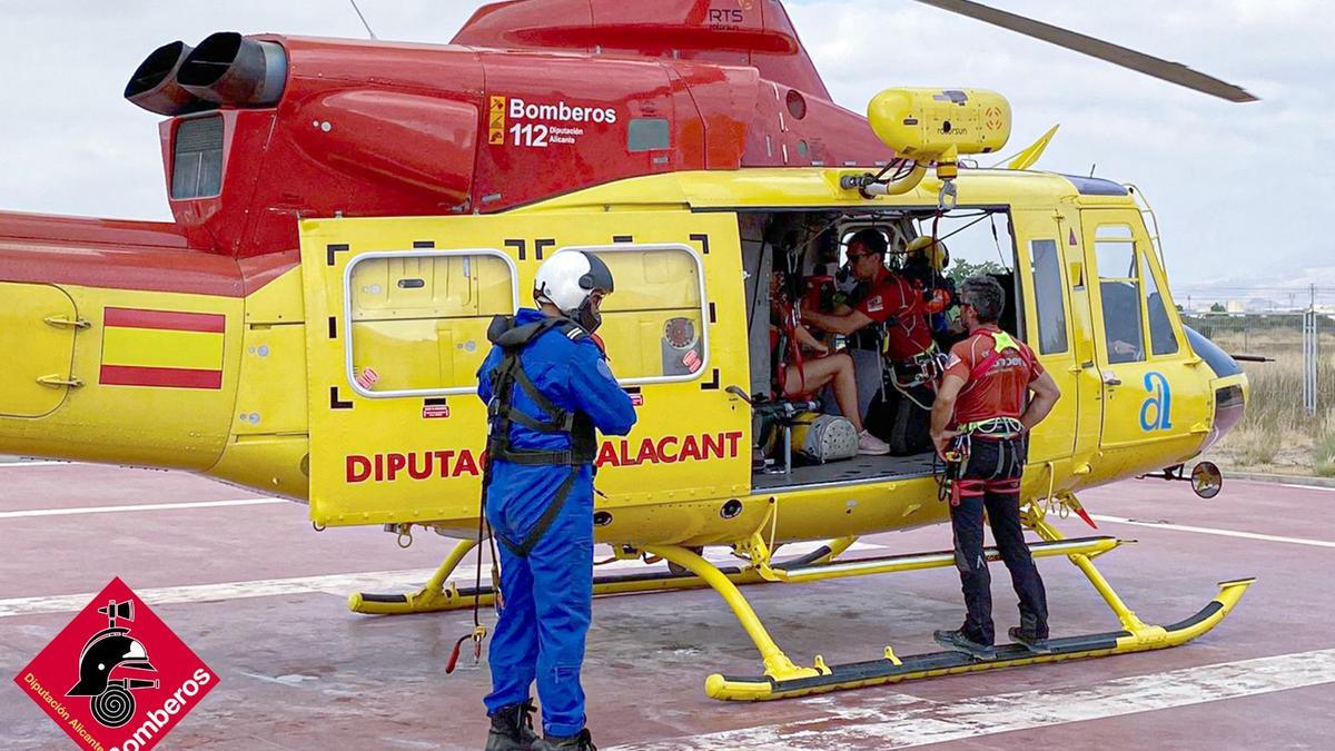 Imagen de archivo del helicóptero Alpha 01 de los bomberos de Alicante
