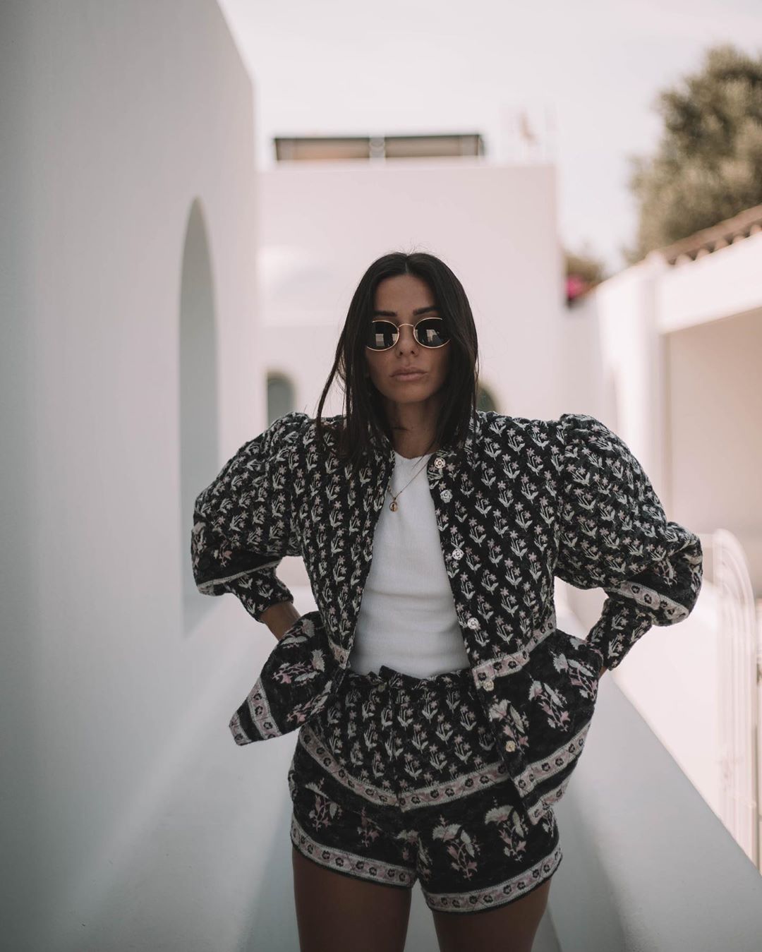 Agostina Saracco con conjunto de Antik Batik