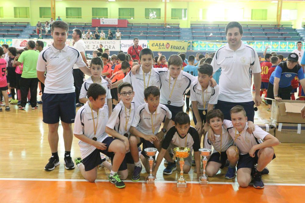 Entrega de trofeos del Torneo de La Amistad