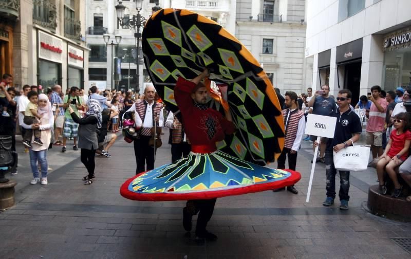 El Eifolk llena el centro de Zaragoza de música y danzas