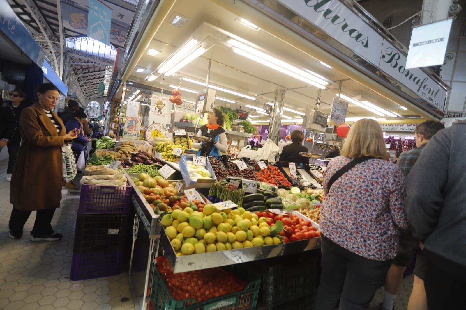 València, a rebosar con las compras de última hora