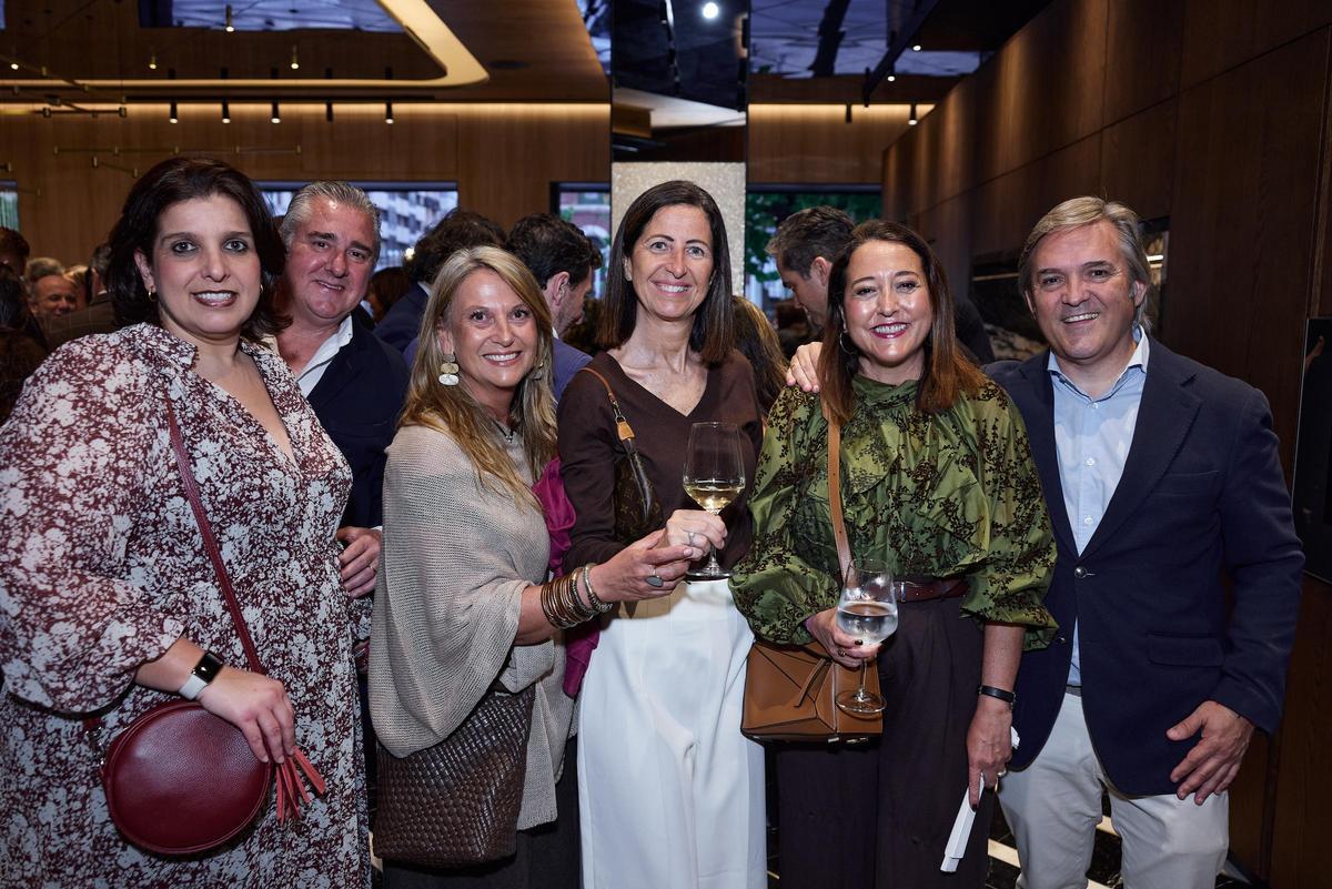Gemma Marco, Carlos Fernández, Gema Juan, Beatriz Maset, Paloma Prez y Antonio Jordán. Gemma Marco, Carlos Fernández, Gema Juan, Beatriz Maset, Paloma Prez y Antonio Jordán.