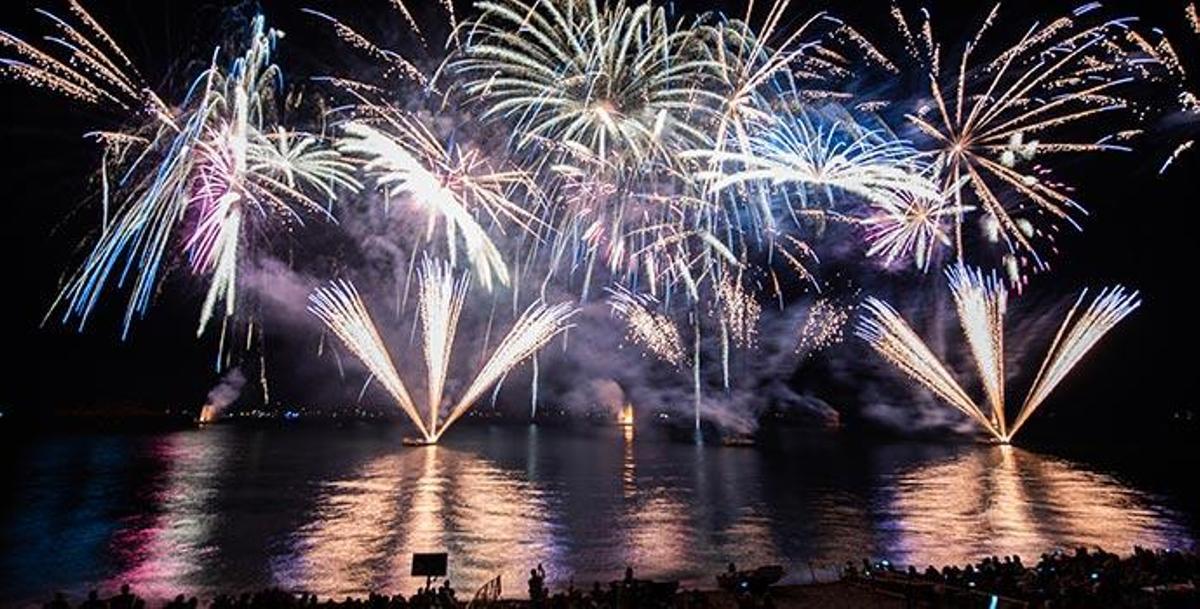 La gran fiesta de la luz, el fuego y el color.