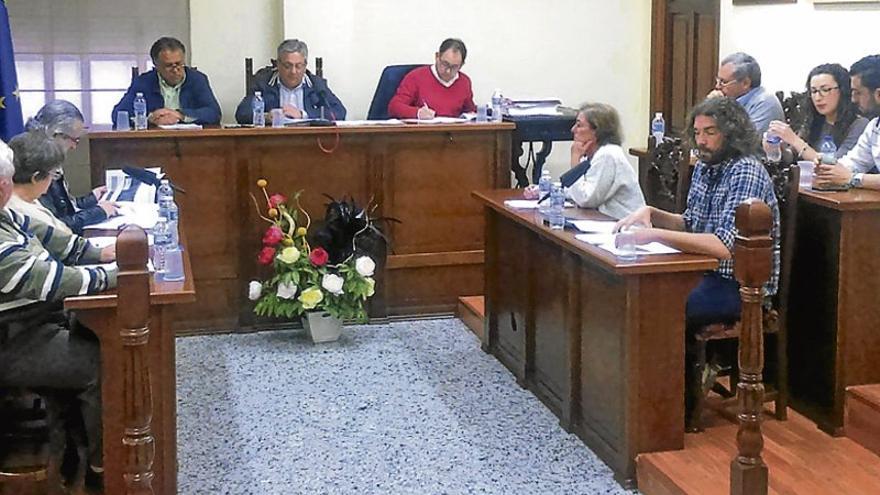 El Ayuntamiento de Monesterio aprueba su marco económico hasta 2019