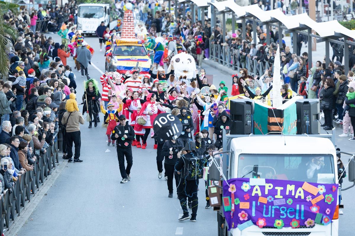 Mira aquí todas las imágenes de la rúa de Carnaval de Ibiza