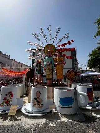 Las Hogueras de San Vicente cruzan la frontera y plantan su primer monumento en Portugal