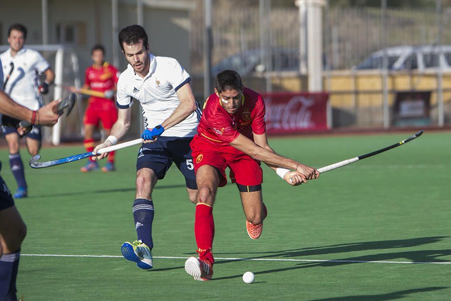 La selección española se impone al combinado galo en un amistoso disputado en Benalmádena