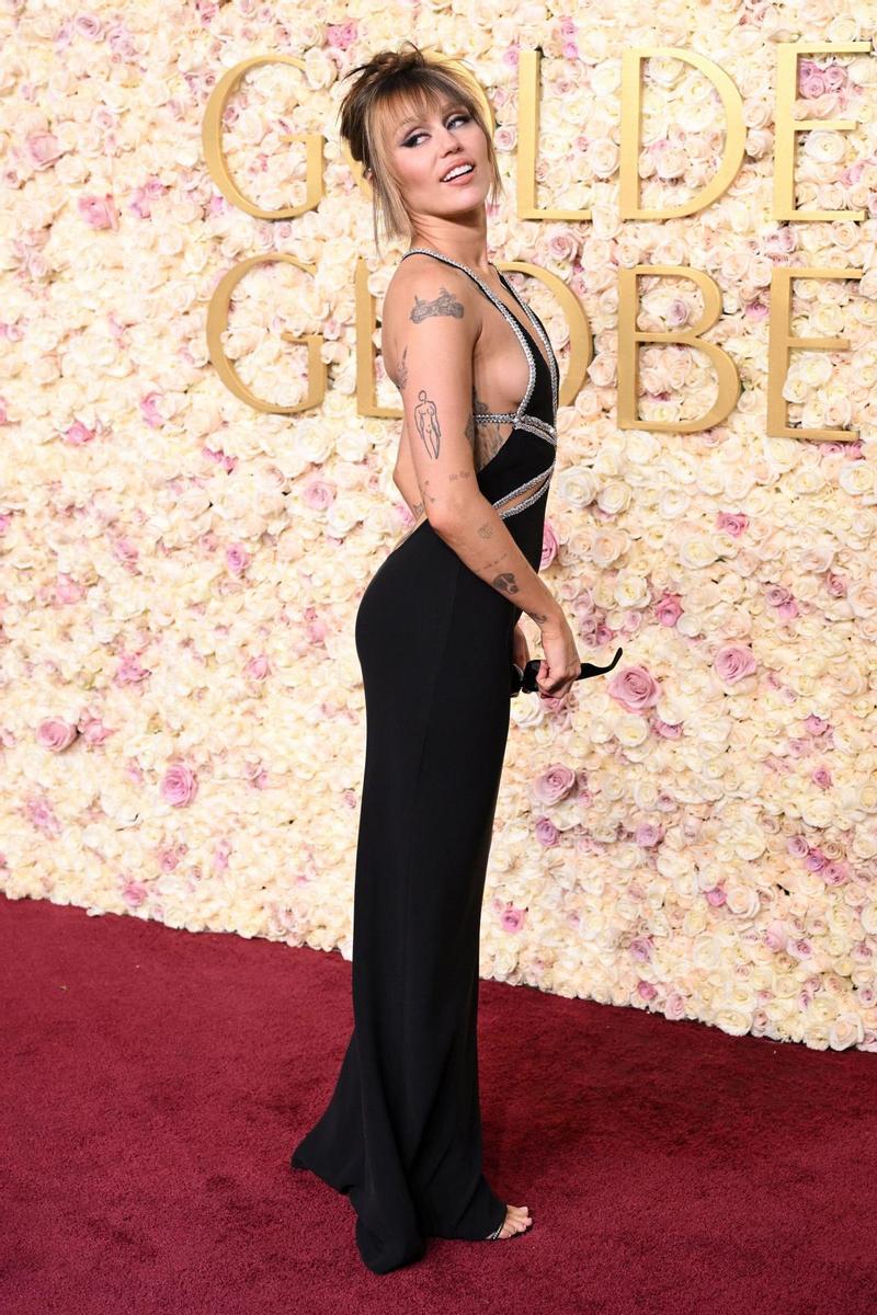 Miley Cyrus ha sido de las más atrevidas con un look despampanante