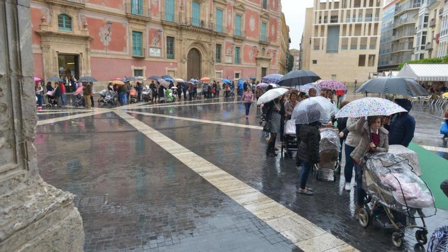 Los bebés, bajo el manto de la Fuensanta