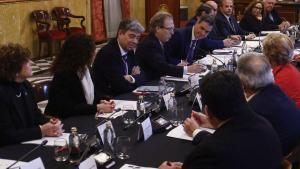 Les cambres catalanes reclamen a Sánchez menys burocràcia