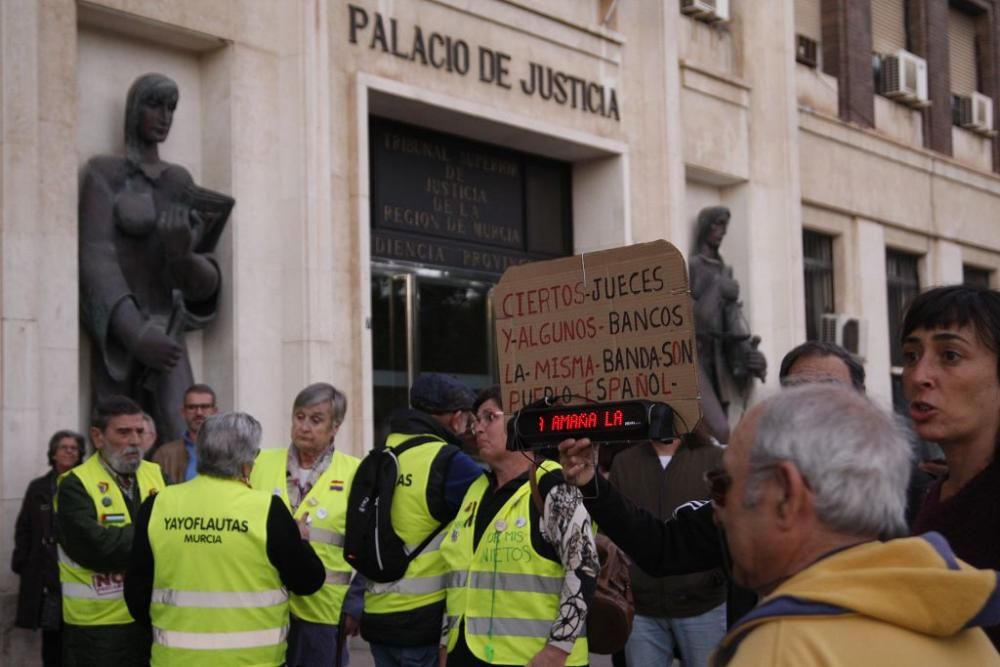 Protesta por la sentencia de las hipotecas en Murcia