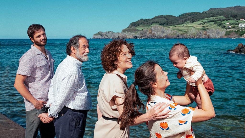 La familia es una de las claves de Cinco lobitos