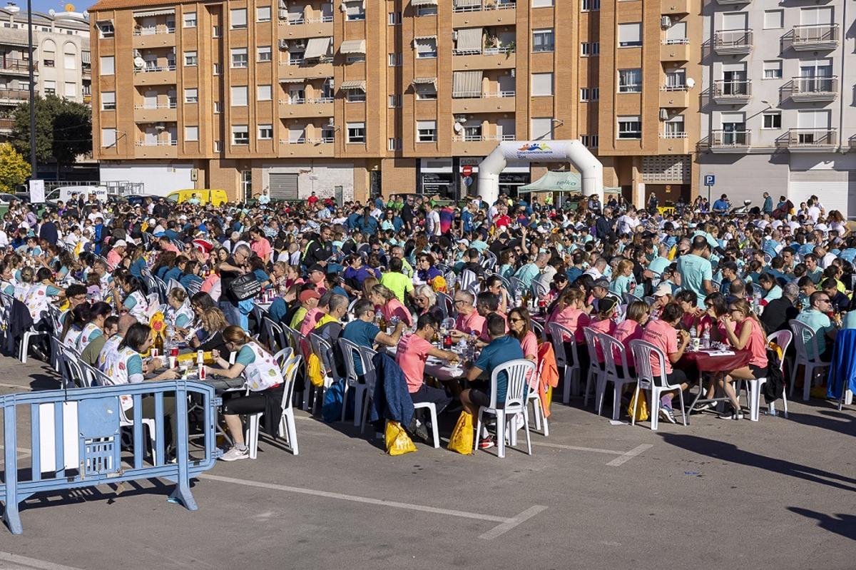 El "esmorzar popular" tras la carrera
