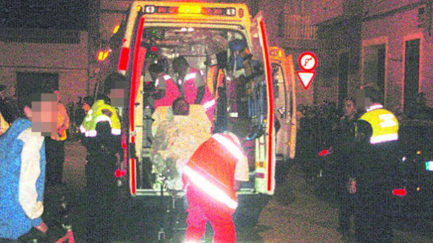 Mata a cuchilladas a tres vecinos en Castellar y hiere a dos de gravedad