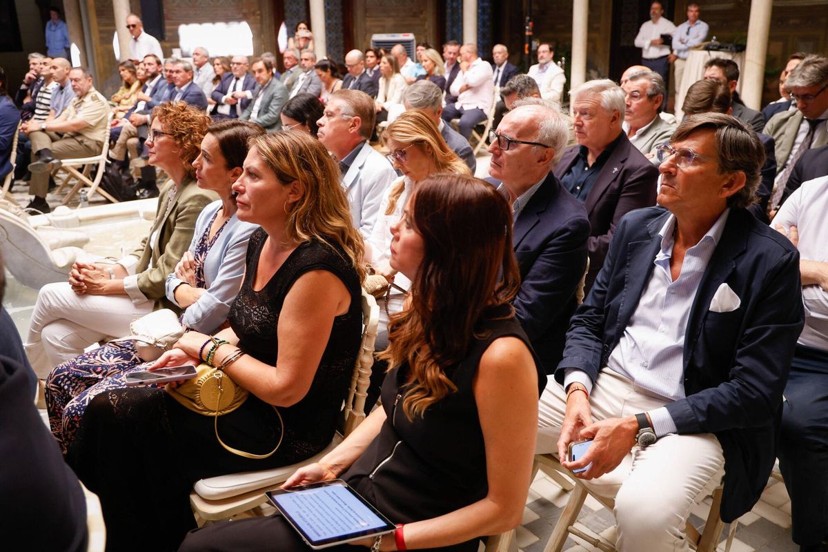 Base Logística del Ejército de Tierra en Córdoba, BLET. Jornada Un proyecto de País, desde Andalucía, CECO, presenta la BLET a empresarios de Sevilla en el Palacio del Marqués de la Motilla