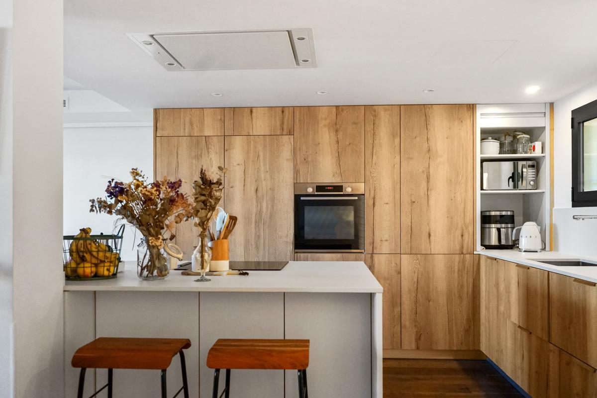 Cocina del piso de la Bonanova, en Palma.