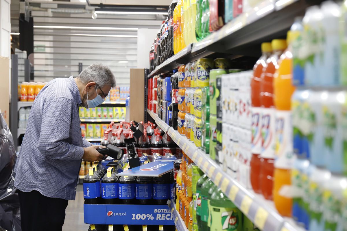 Preparativos para la apertura del supermercado gastronómico de Maskom en La Merced.