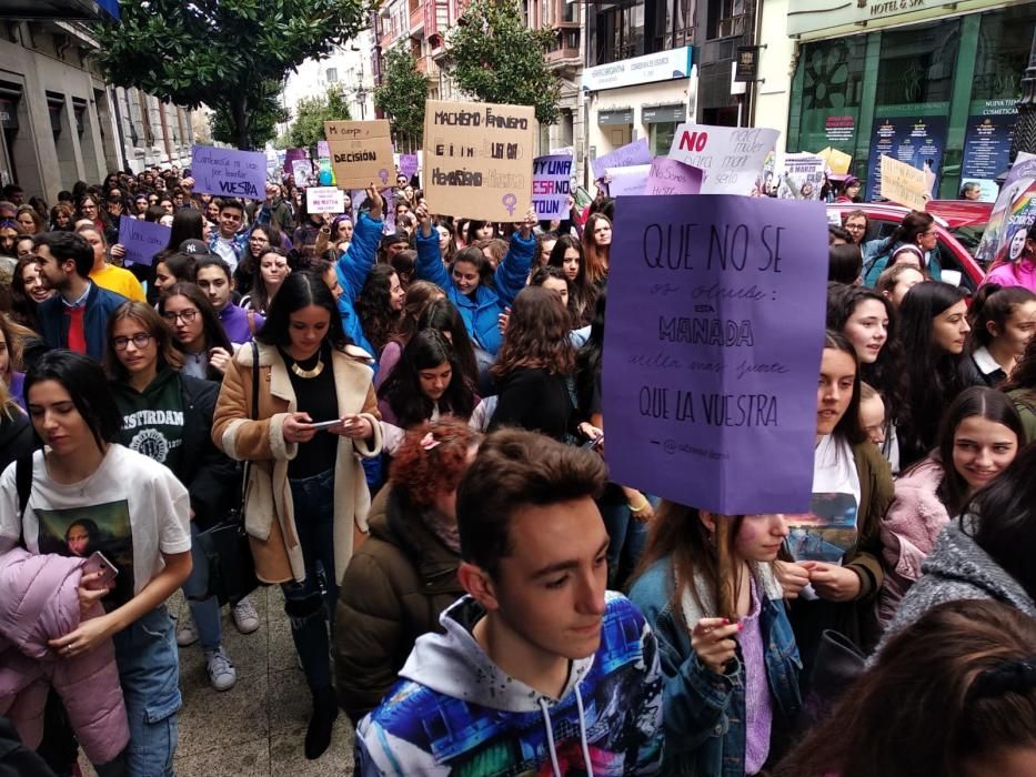 8-M en Asturias: El feminismo inunda las plazas