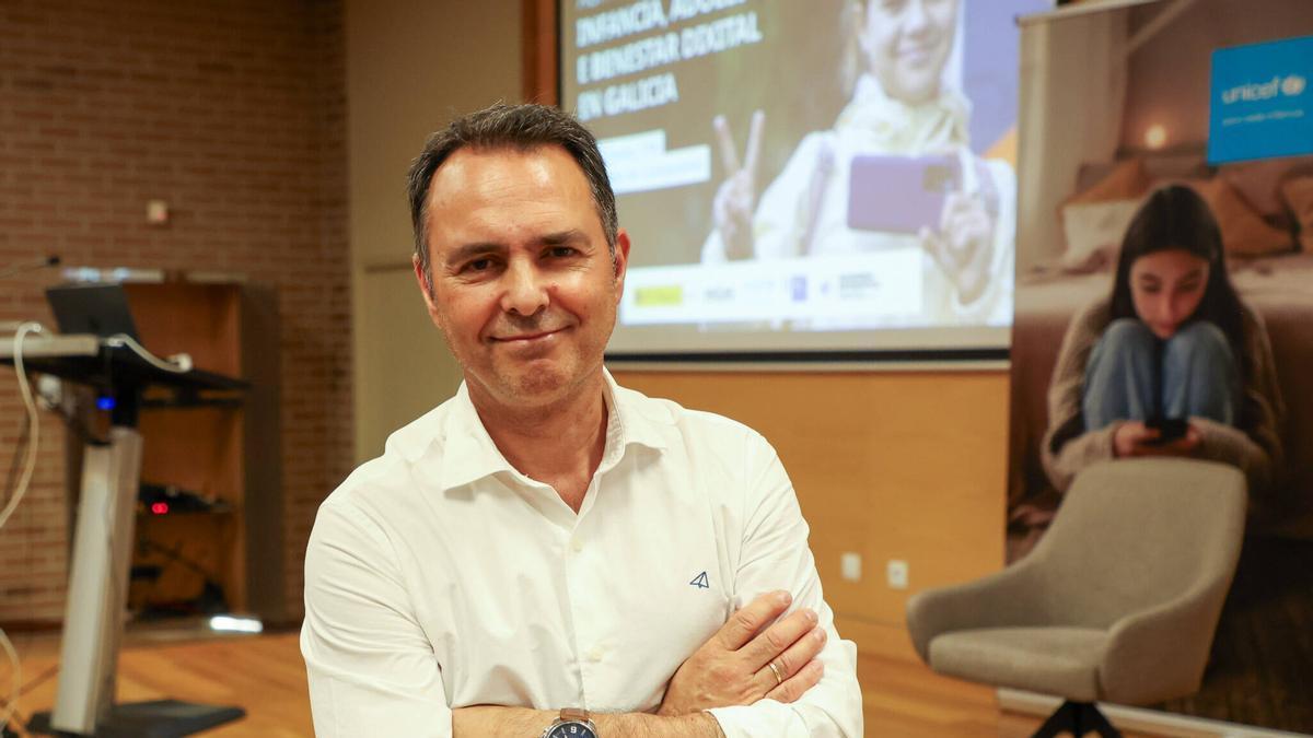 Antonio Rial Boubeta, director técnico del estudio "Infancia, adolescencia y bienestar digital".