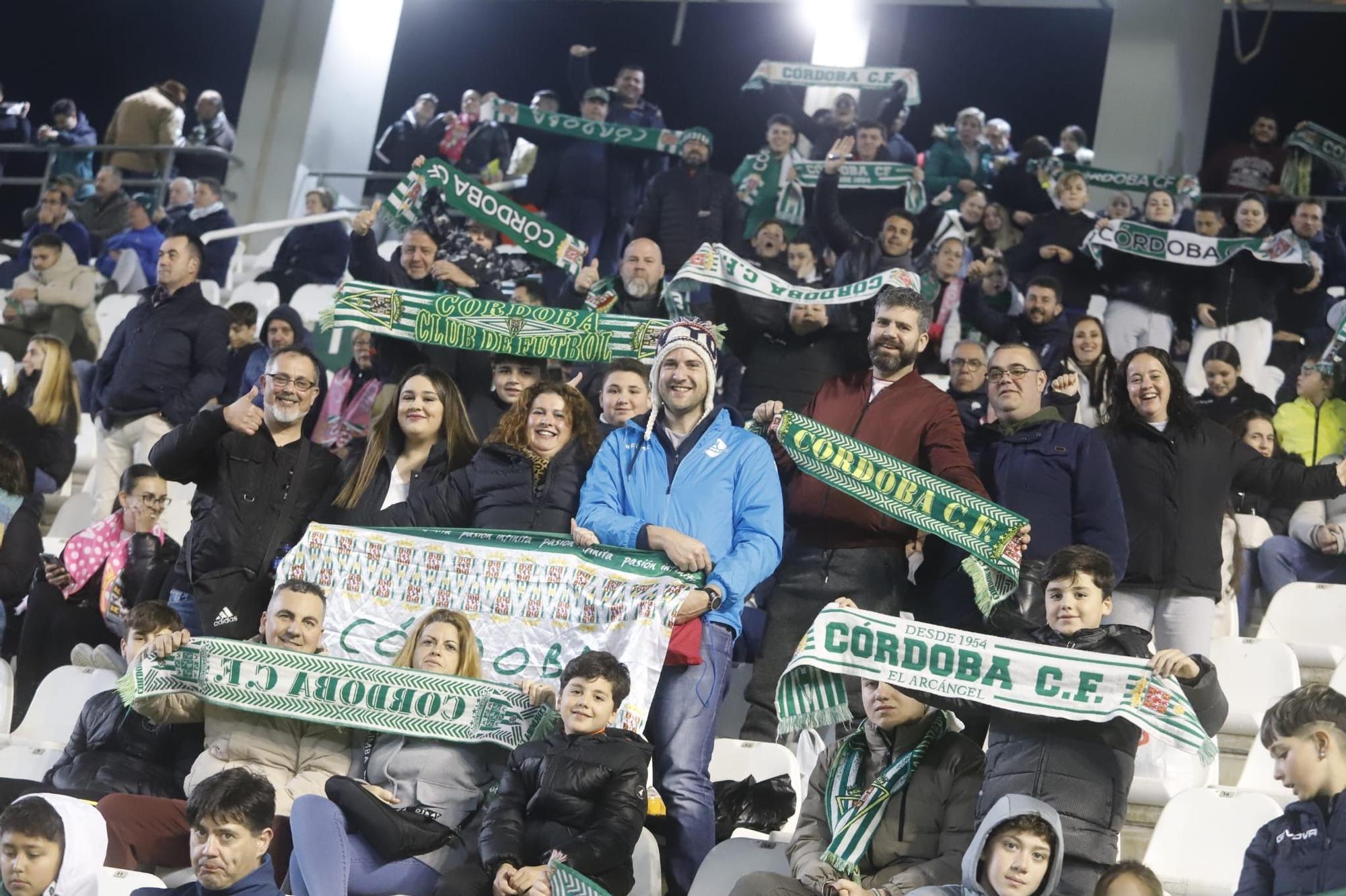 Córdoba CF-Atlético de Madrid B: las imágenes de la afición blanquiverde