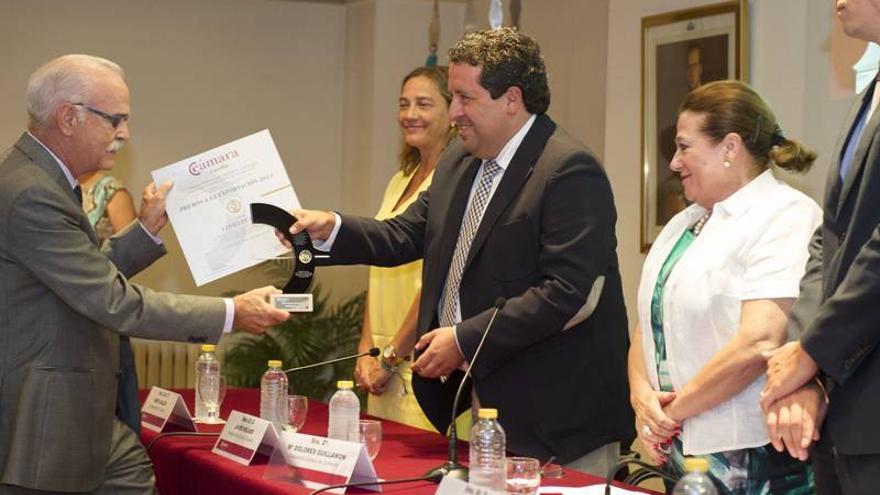 Moliner se suma a los empresarios para reivindicar a Rajoy más inversión