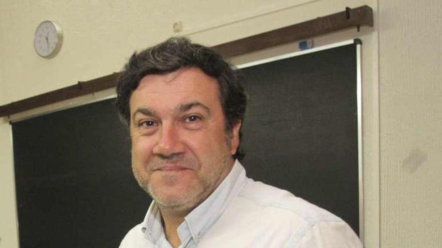 O profesor Emilio Grandío Seoane.