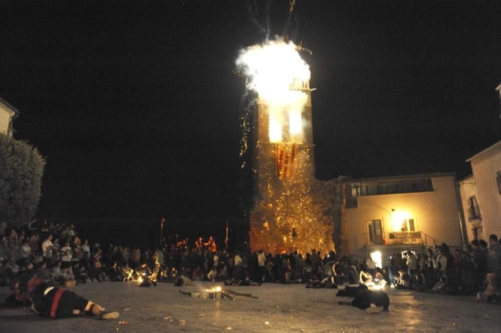 Les imatges de la revetlla de Sant Joan a Artés.