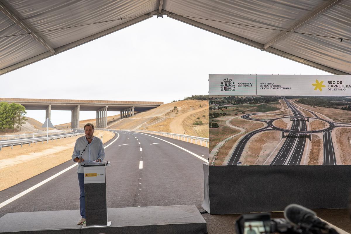 Acto de apertura del nuevo tramo de la A-11 en la provincia de Valladolid.
