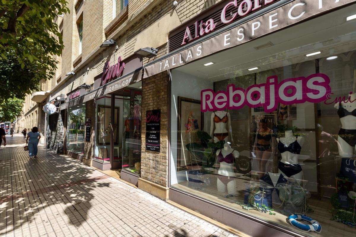 La fachada de la histórica tienda de corsetería de Conde Aranda.