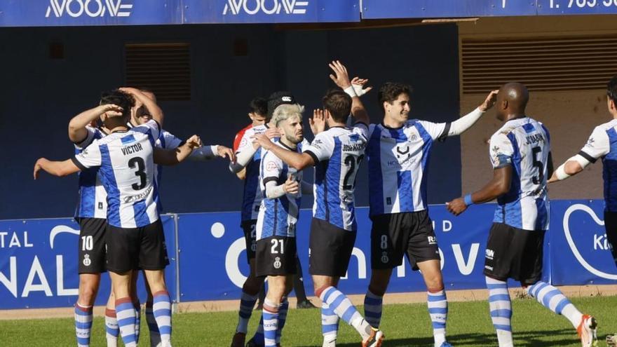 El precedente que alimenta la fe del Avilés: el duelo ante el Pontevedra que acabó con victoria blanquiazul a pesar del favoritismo gallego