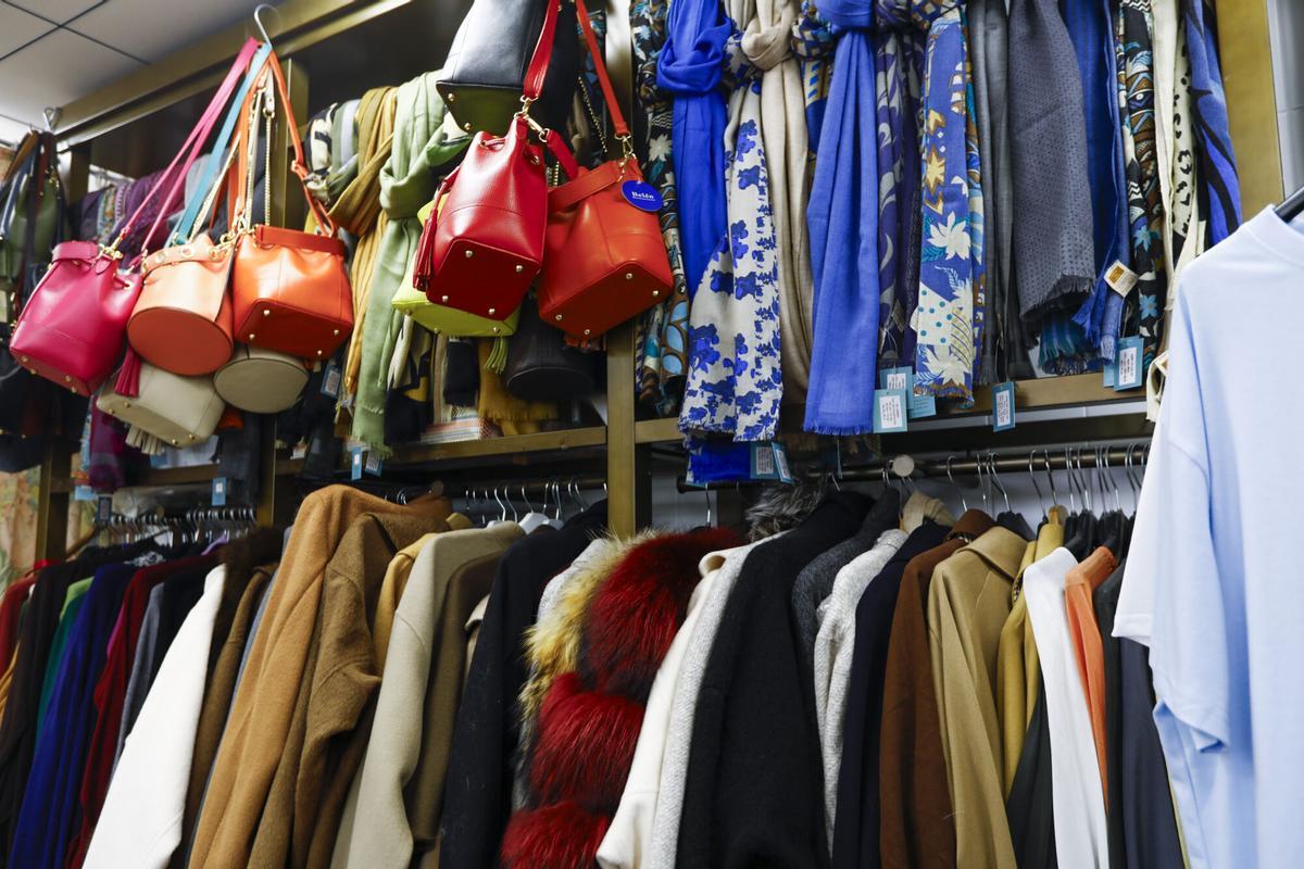 En imágenes | La tienda Belén Moda con 45 años de historia
