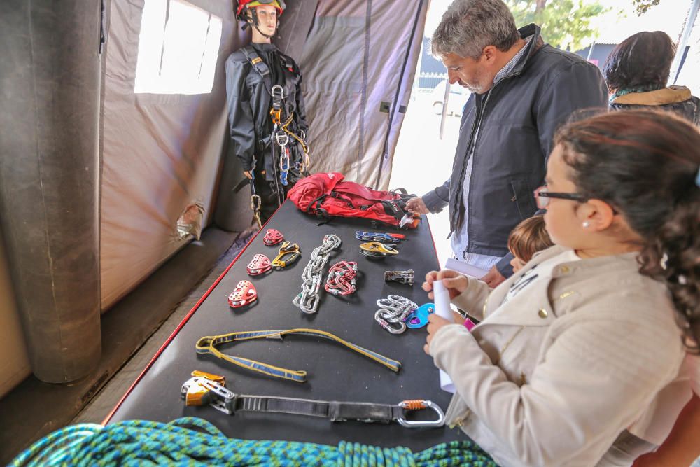 Exposición militar en Bigastro