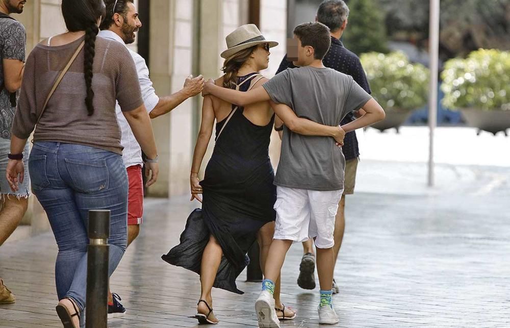 Eva Longoria besichtigt Palma de Mallorca