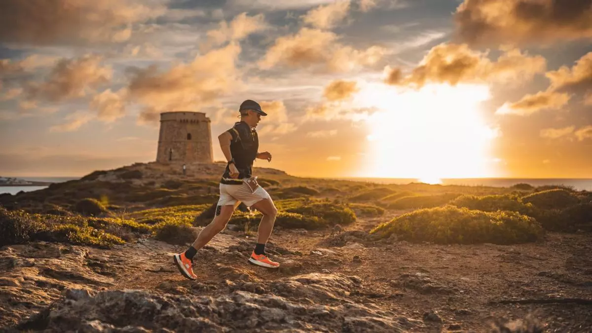 Trail Menorca Cam赤 de Cavalls 2025: fechas, distancias, recorrido y d車nde ver
