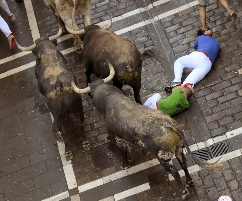 Fotogalería del sexto encierro de San Fermín