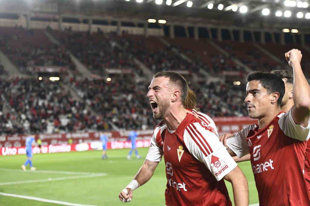 Todas las imágenes de la victoria del Real Murcia ante el Fuenlabrada