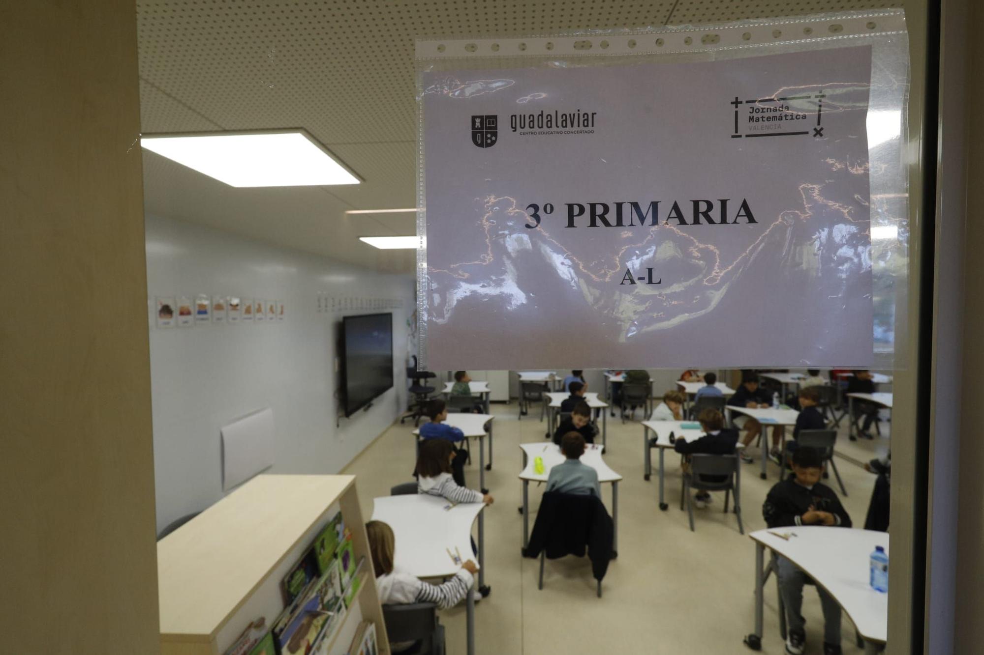 Imágenes de la final de la 32º edición de la Jornada Matemática Valencia en el Colegio Guadalaviar