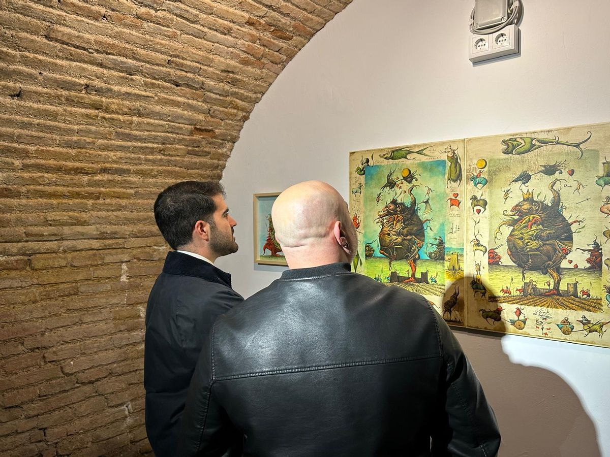 El concejal de Cultura, Diego Avilés, con Francis Morell.