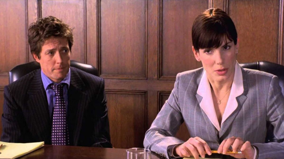 Hugh Grant y Sandra Bullock en una escena de 'Amor con preaviso'