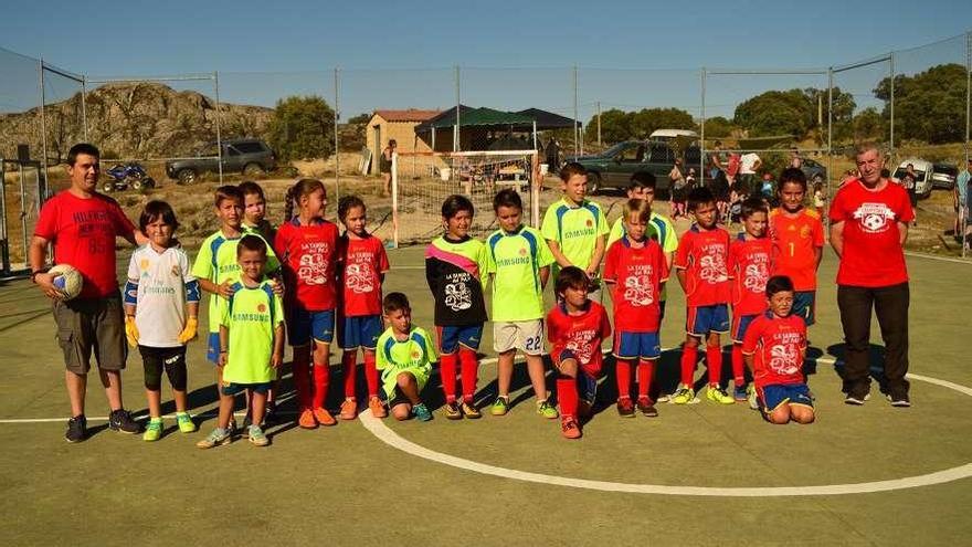 Los benjamines del Castro y San Lázaro se enfrentaron en las pistas de la localidad alistana.