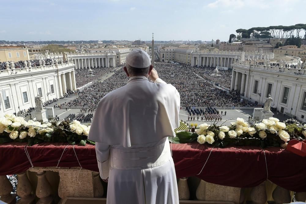 El papa Francisco en la misa de Pascua