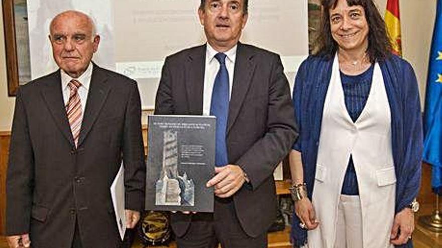 Colmenero, Losada y Goy, en la presentación del libro.